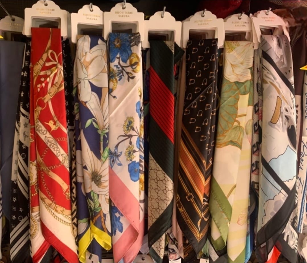 PAÑUELOS DE SEDA 💞 70 x 70